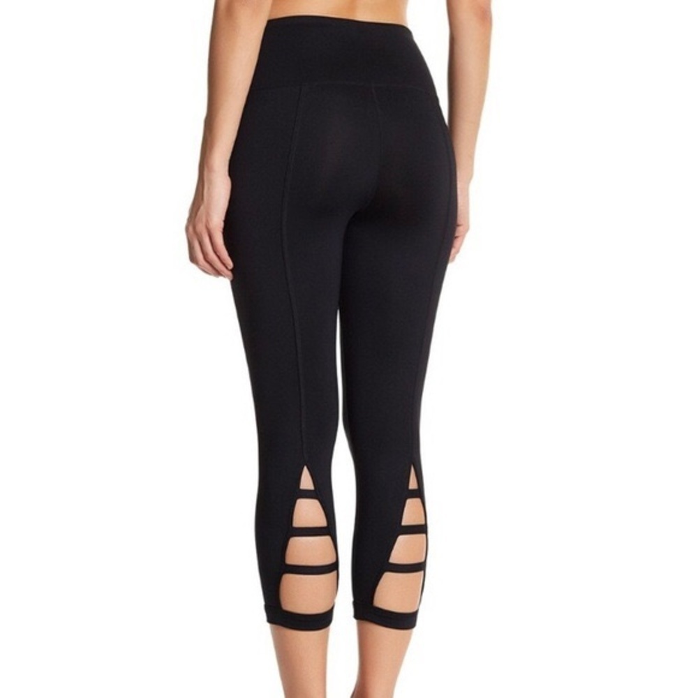 Z by Zella Black Cutout Trim Hi Rise Crop Tights